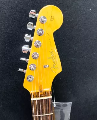 Store Special Product - Fender - American Professional II Stratocaster HSS, Rosewood Fingerboard - Olympic White